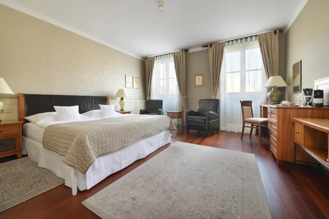 غرفة تنفيذية بسرير كينج، Marrol S Hotel 6/10