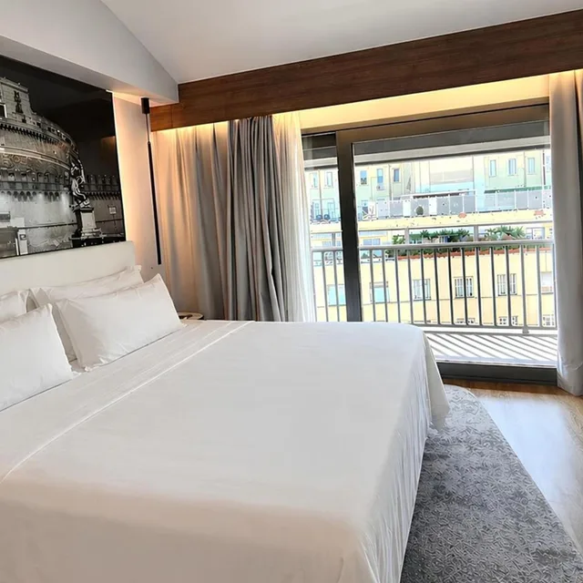 Suite, Balcony, Radisson Blu Ghr Hotel Rome 1/2