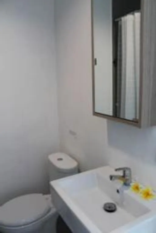 غرفة ديلوكس بسرير كوين، Casa Living Setiabudi Jakarta 1/1
