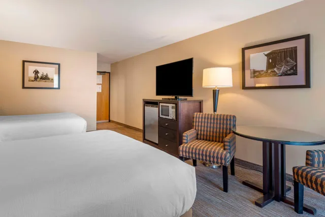 غرفة بسريرين كوين بإطلالة، Best Western Plus Hood River Inn 4/9