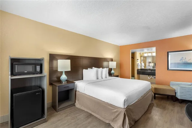 غرفة بسرير كينج، Best Western Space Shuttle Inn 2/4