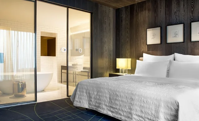 جناح بسرير كينج بإطلالة على المدينة، Le Meridien Zhengzhou 2/5