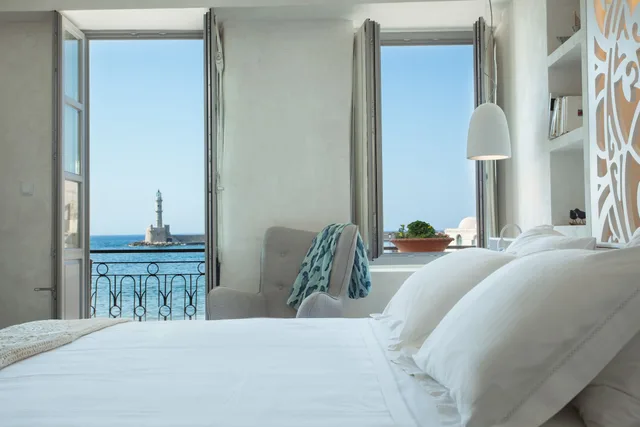 White, Suite, Queen Bed, Sea View, Balcony، Chania Inn 1/9