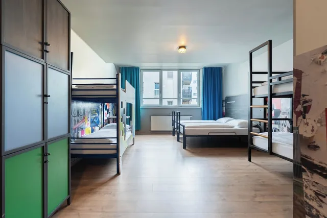 Mixed Dorm, 6 Beds, a&o Wien Hauptbahnhof 3/8