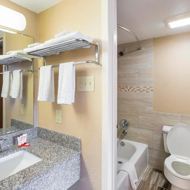 غرفة بسرير مزدوج لذوي الإعاقة، Hotel Port Allen LA I-10 West 9/10