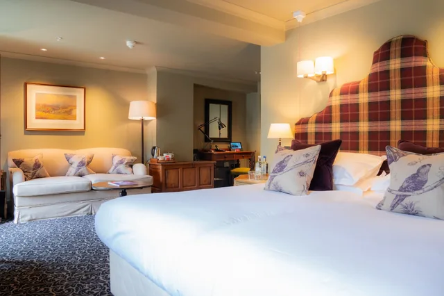 Courtyard, Classic, Double Bed، The Lygon Arms 1/4