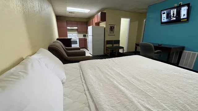 شقة كومفورت بسريرين كوين بغرفة نوم واحدة، Extended Stay Snyder 7/10