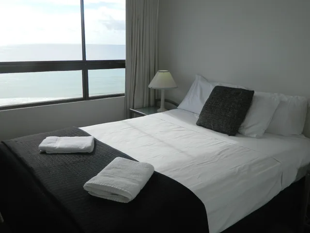 2 Bedrooms, Superior, Apartment, Queen and Twin Beds, Beach Front، ROYAL PALM RESORT 5/10