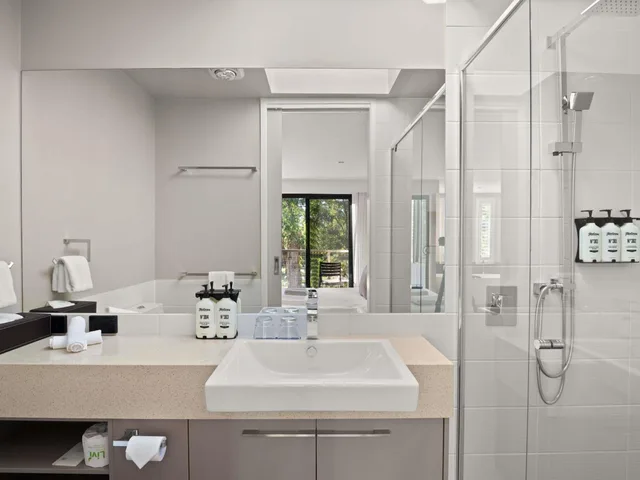 2 Bedrooms, Apartment, Queen and Twin Beds, The Sebel Creswick Forest Resort 17/20