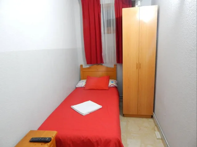 غرفة مفردة بحمام مشترك، El Peine Hostal 1/4