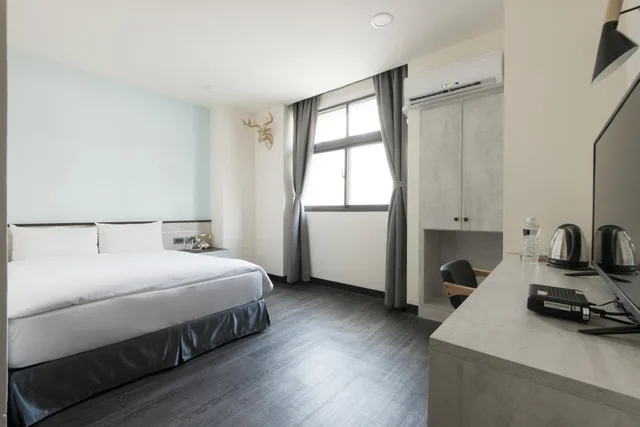 Junior, Double Bed, Raise Hotel Taichung 1/3