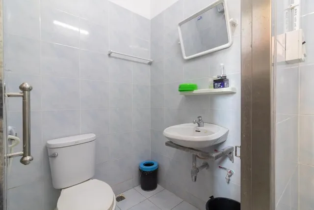 غرفة ثلاثية بحمام مشترك، New Central Guesthouse 6/6