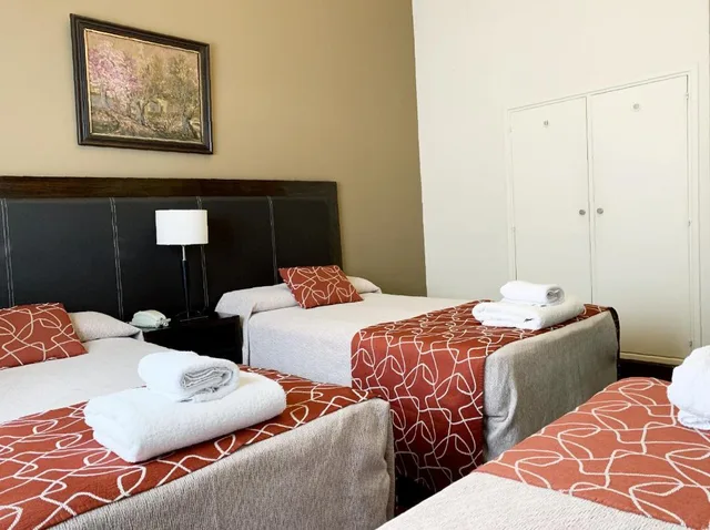 غرفة سوبيريور ثلاثية بسريرين منفصلين، Hotel Premier 1/4