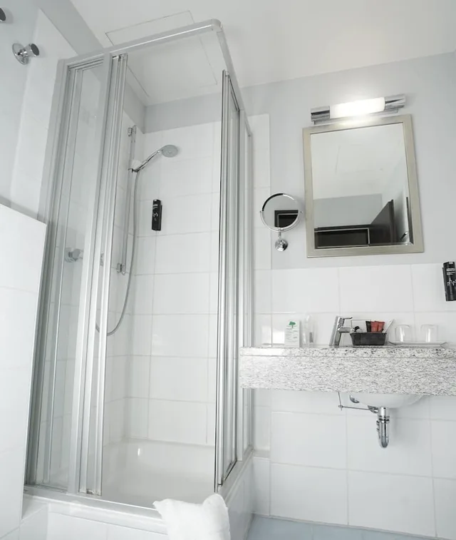 غرفة قياسية بسرير مزدوج، The Atrium Hotel 4/4