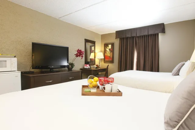 Room, 2 Queen Beds, Outdoor Entrance, Radisson Hotel Fort St. John, BC 3/5