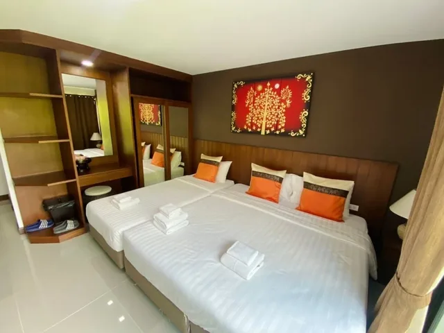 غرفة ثلاثية بسرير مزدوج وسرير فردي، Huen Jao Ban Hotel 1/10