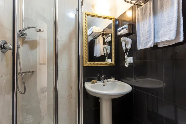Room, Double or Twin Bed, Separate Building, Hotel Regina Giovanna 7/7