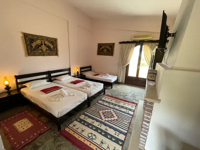 غرفة قياسية، Arolithos Traditional Cretan Village 1/4