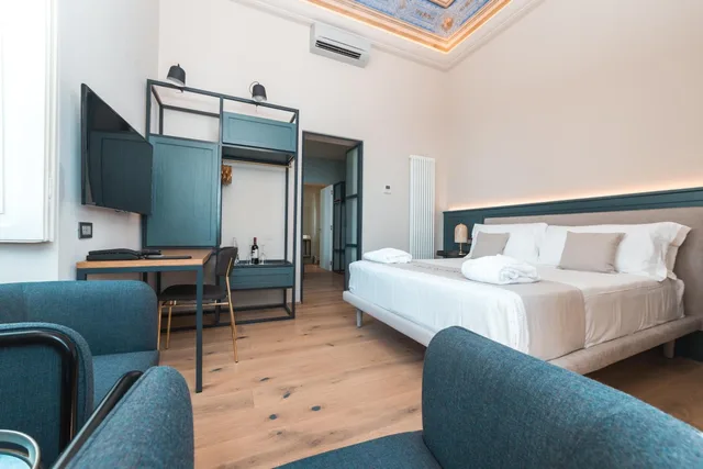 جناح جونيور بإطلالة على البحر، Villa Riviera Suites 2/5