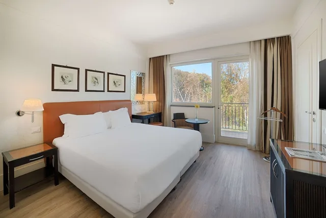 غرفة سوبيريور بسرير مزدوج بشرفة، Nh Parco Degli Aragonesi Hotel 3/6