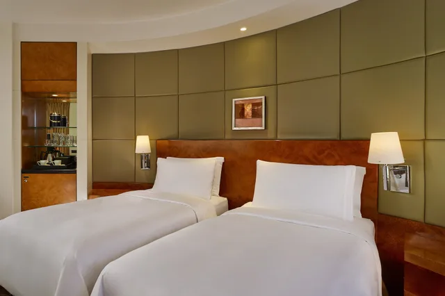 غرفة تنفيذية بسريرين منفصلين، The Park Tower Knightsbridge, a Luxury Collection Hotel, London 2/7