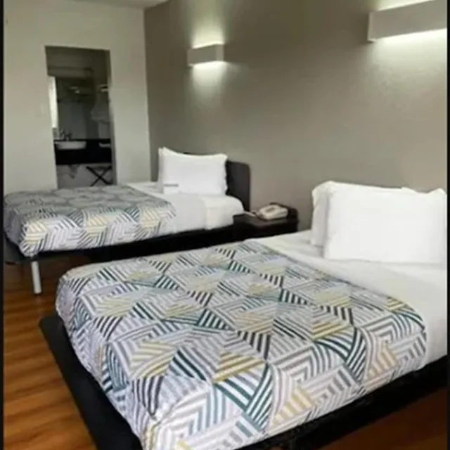 Room, Quadruple, Motel6 Van Horn, TX 1/5