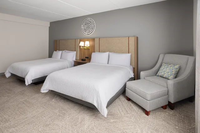 غرفة بسريرين كوين لذوي الإعاقة، Holiday Inn Midland 2/9
