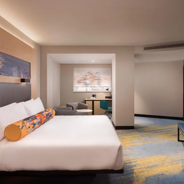 Aloft, Guest Room, Premium, King Bed, Large، Aloft Madrid Gran Via 2/7