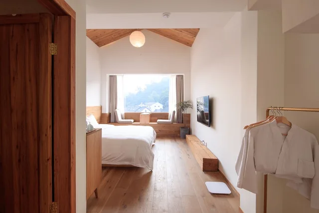 دوبلكس عائلي بسرير كوين بإطلالة على الجبل بشرفة بغرفتي نوم، Hangzhou Moju Boutique House 4/9