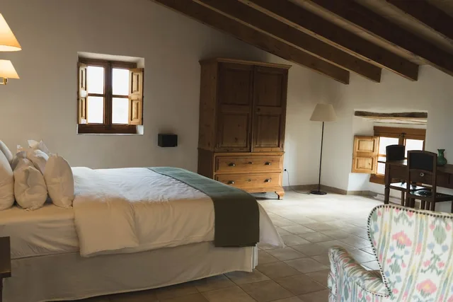 غرفة ديلوكس بسرير مزدوج بشرفة، Finca Hotel Can Estades 5/6