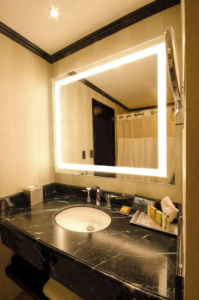 غرفة قياسية بسرير كينج، Hilton Princess San Pedro Sula 8/9