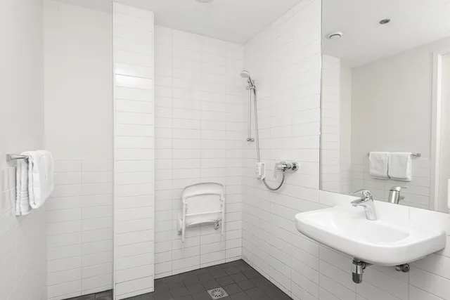 غرفة ثلاثية لذوي الإعاقة، easyHotel Amsterdam City Centre 10/10