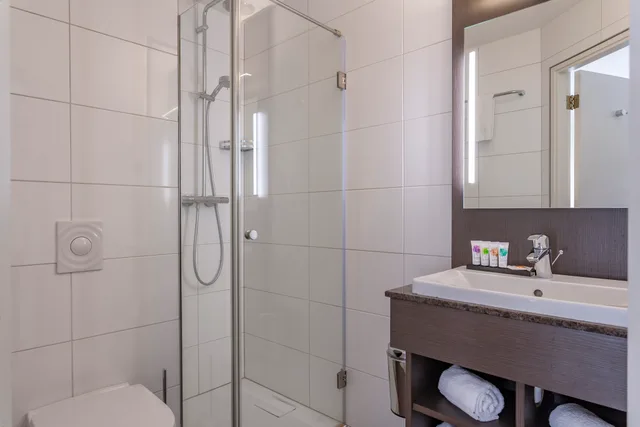 Room, Twin Beds, Avenue Hotel Amsterdam 9/10