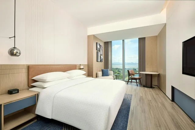 Super, Guest Room, King Bed, Bay View، Four Points by Sheraton Shenzhen Bay 1/6