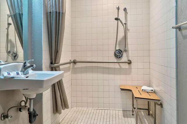 غرفة ديلوكس بسرير مزدوج لذوي الإعاقة، Motel6 El Monte, CA - Los Angeles 6/6