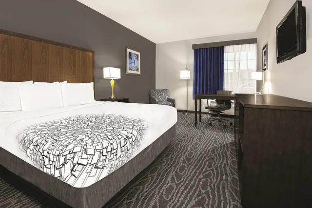 جناح بسرير كينج لذوي الإعاقة، La Quinta Inn And Suites By Wyndham Mercedes 1/4