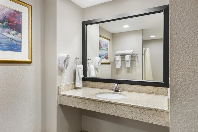 غرفة قياسية بسرير كينج لذوي الإعاقة، Best Western Gateway Adirondack Inn 8/10