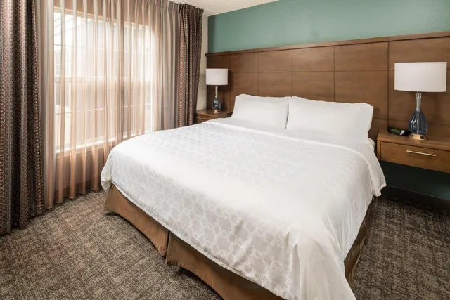 غرفة بسرير كوين لذوي الإعاقة، STAYBRIDGE SUITES DENVER TECH CENTER 1/1