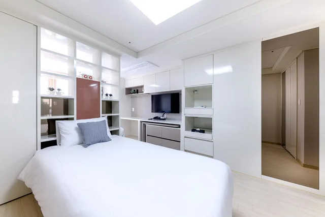 غرفة عائلية بسريرين منفصلين بإطلالة على البحر، Shin Shin Hotel Seogwipo 5/10