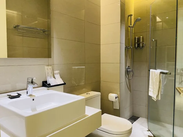 جناح تنفيذي بسرير كينج وسرير كوين، Tribeca Serviced Hotel 2/3
