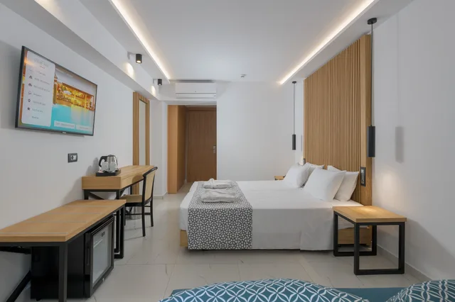 غرفة سوبيريور بسرير مزدوج أو سريرين منفصلين بإطلالة على الجبل، Oceanis Beach Hotel 2/5