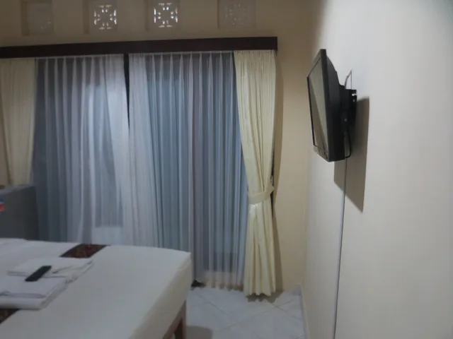 غرفة ديلوكس بسرير كوين بغرفة نوم واحدة، Sari Buana Bed Breakfast 6/10
