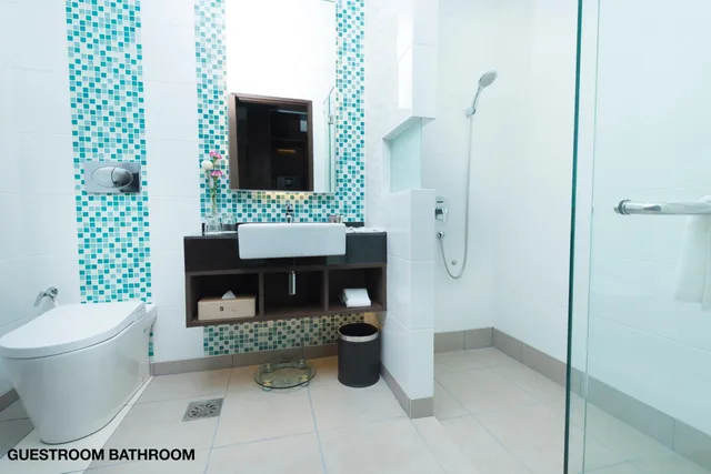 Deluxe Twin City View, Riverside Majestic - Astana Wing 3/8