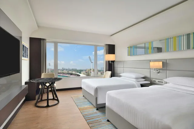 Club, Guest Room, Executive, Twin Beds, Stadium View, Executive Lounge Access، Courtyard Navi Mumbai 3/5
