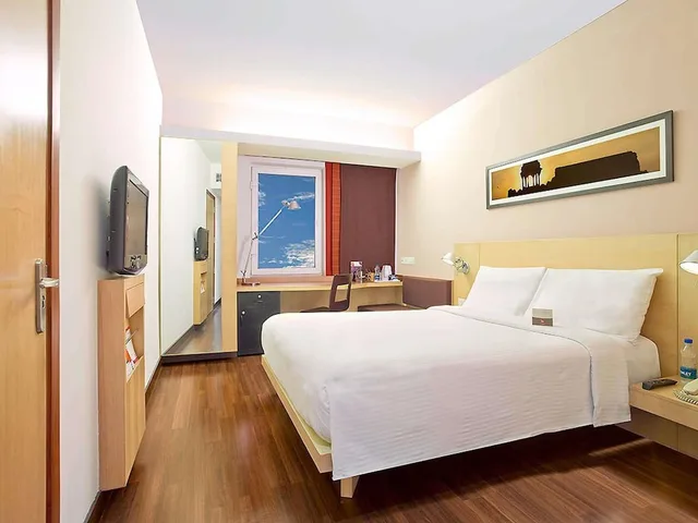 غرفة سوبيريور بسريرين منفصلين، ibis Gurgaon Golf Course Road 3/7