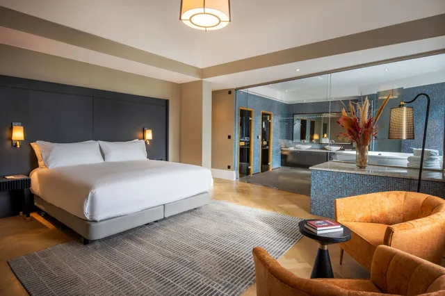 Presidential, Suite, King Bed, DoubleTree by Hilton Brussels City, Belgium 1/1