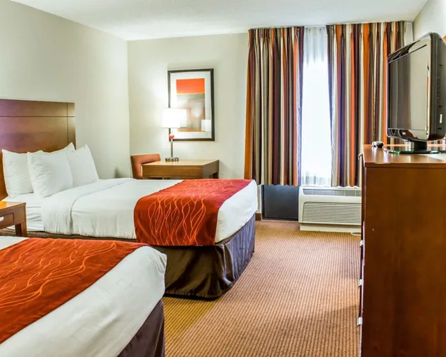 غرفة قياسية بسريرين مزدوجين، Comfort Inn Fayetteville near Fort Bragg 1/8