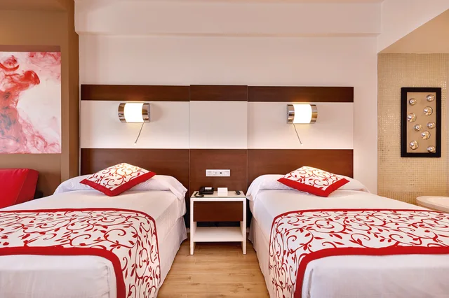 Junior Suite, Double Bed, Ocean View, Riu Palace Costa Mujeres All Inclusive 1/3