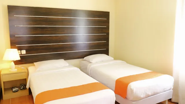 2 Rooms, Orchid, Twin Beds، Alamsagita Puncak Hotel & Resort 3/4