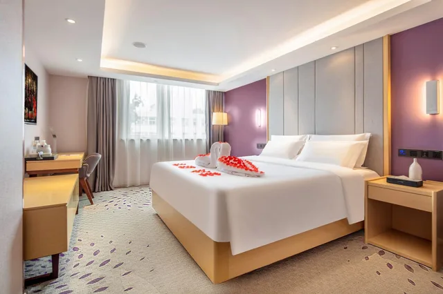 Romantic, Excellent, Queen Bed، Lavande Hotel Beijing Tiananmen Wangfujing Street 2/2